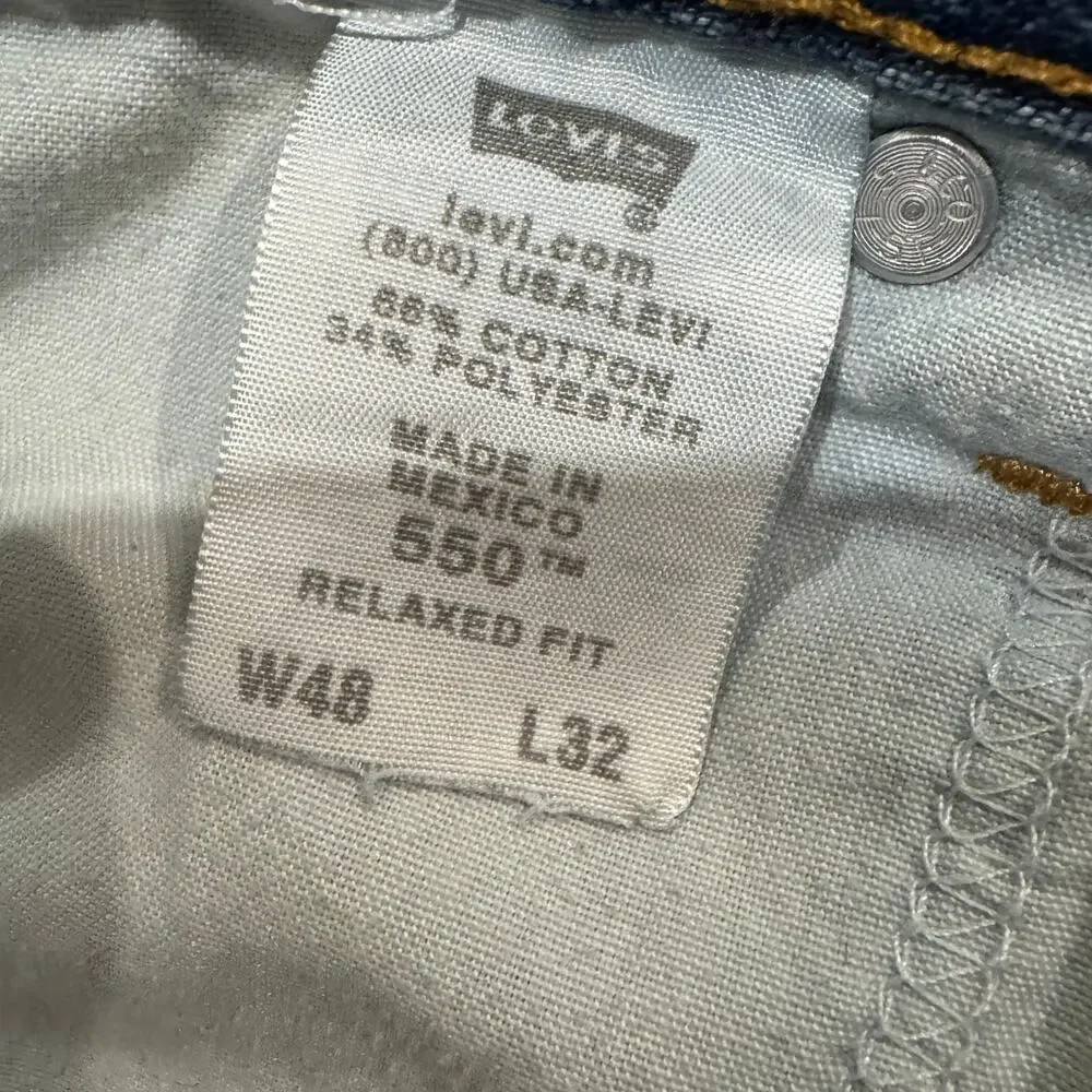 Levi’s 550 Relaxed Jeans Men’s 48x32 Light Wash
